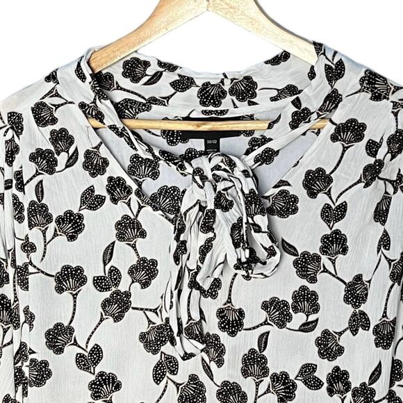 Lane Bryant white black floral chiffon blouse neck tie size 30 32 - Picture 2 of 8